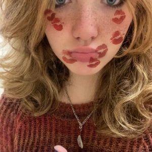 Meet your Posher, Jade